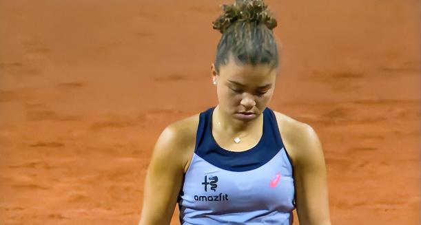 斯图加特第一冷！！5号种子保利尼被世排79位的森梅兹打哭了！！2-6、2-6不