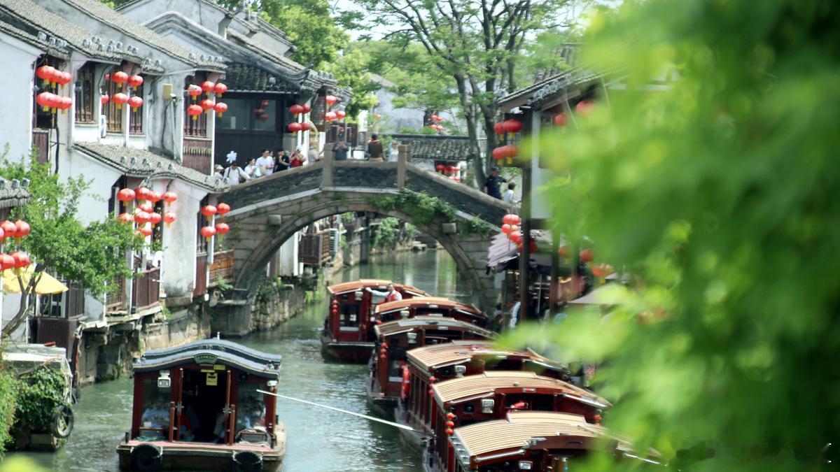有一种旅行，不为跋涉千里的向往，只为了漫无目的的闲逛～​​​
