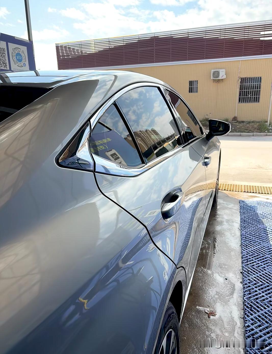 自助洗车是不是暴力摇钱树？都说洗车这行不好做但现在自助洗车越来越多大家来说