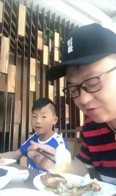 U17国足出线，董路的果实成熟了，想伸手的人也多了！球迷发现排队向董路道歉的人