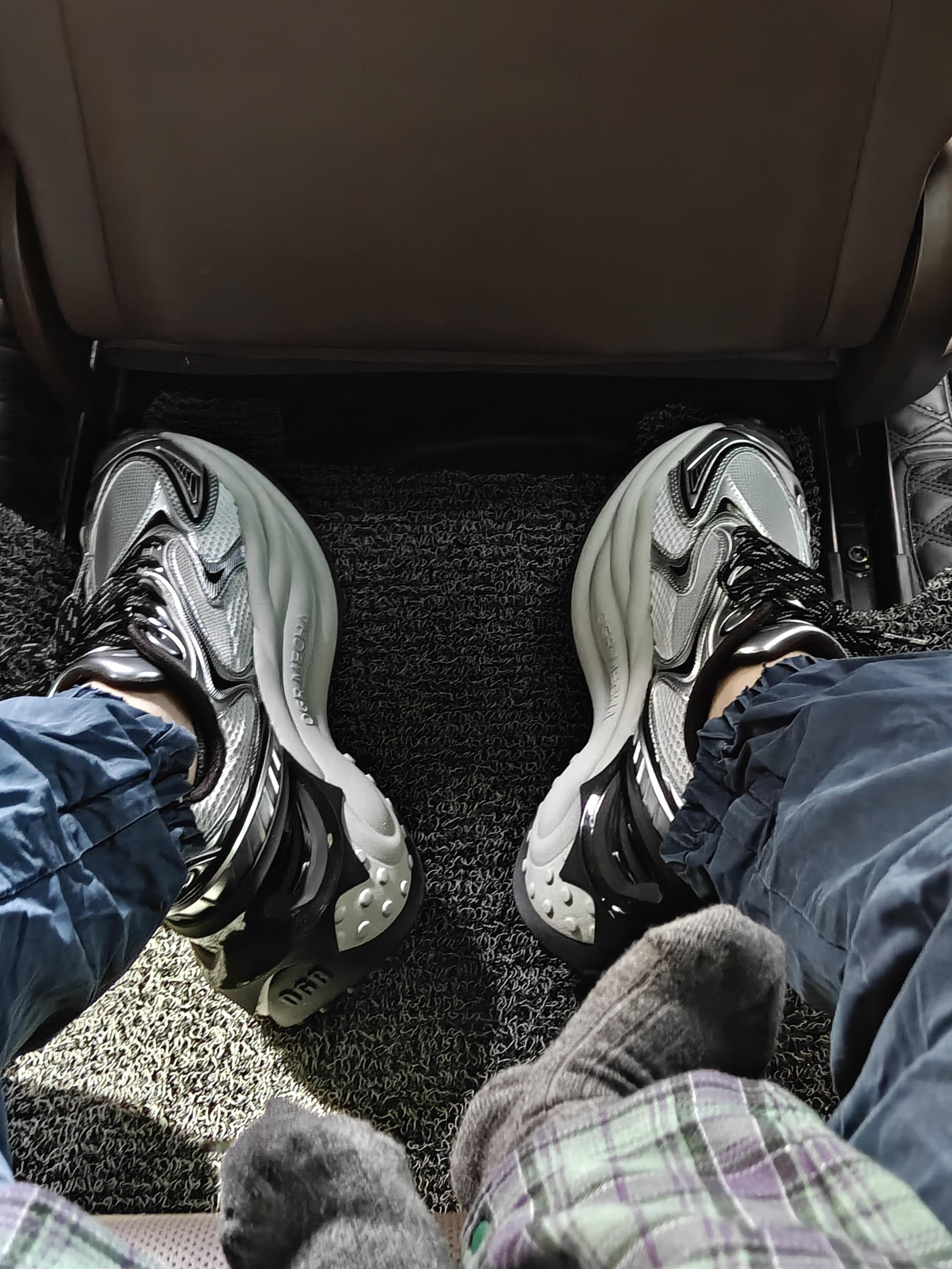 不开车，终于能穿恨天高了