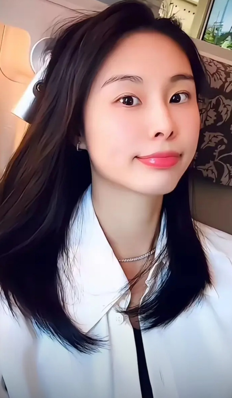 艾伦呀你怎么就无动于衷呢？人家姑娘都给你信号了，咱得回应呀，看人家王思雨都把你俩