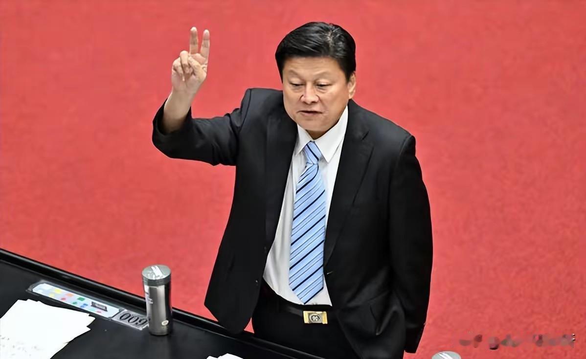 台湾当局总预算通过拖了八个月拖了个寂寞没怎么砍预算最终在韩国瑜的主导下