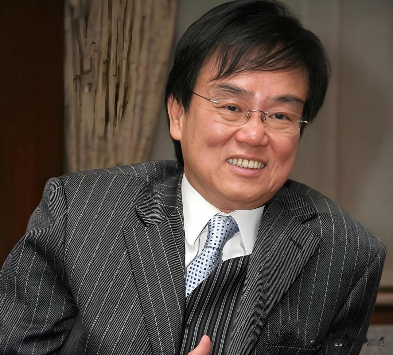 黄百鸣，内幕交易罪名成立！5月22号，79岁的黄百鸣罕见冲上热搜，香港东区