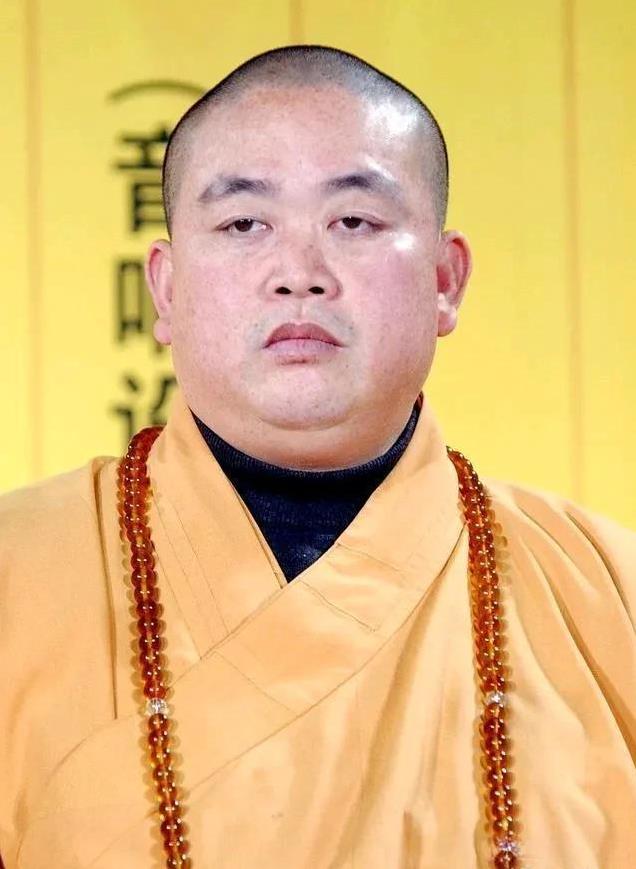 释永信出事了，王诗龄最近突然火了很多人都说他们有一种神秘的关系，这个咱们一般小