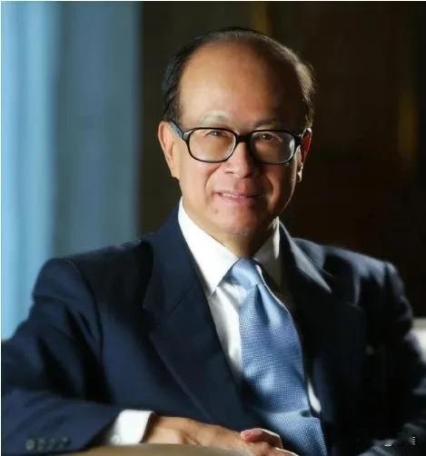 先是港口没卖出去，如今李嘉诚又开始抛售内地的400套房产了，这究竟是出于什么打算
