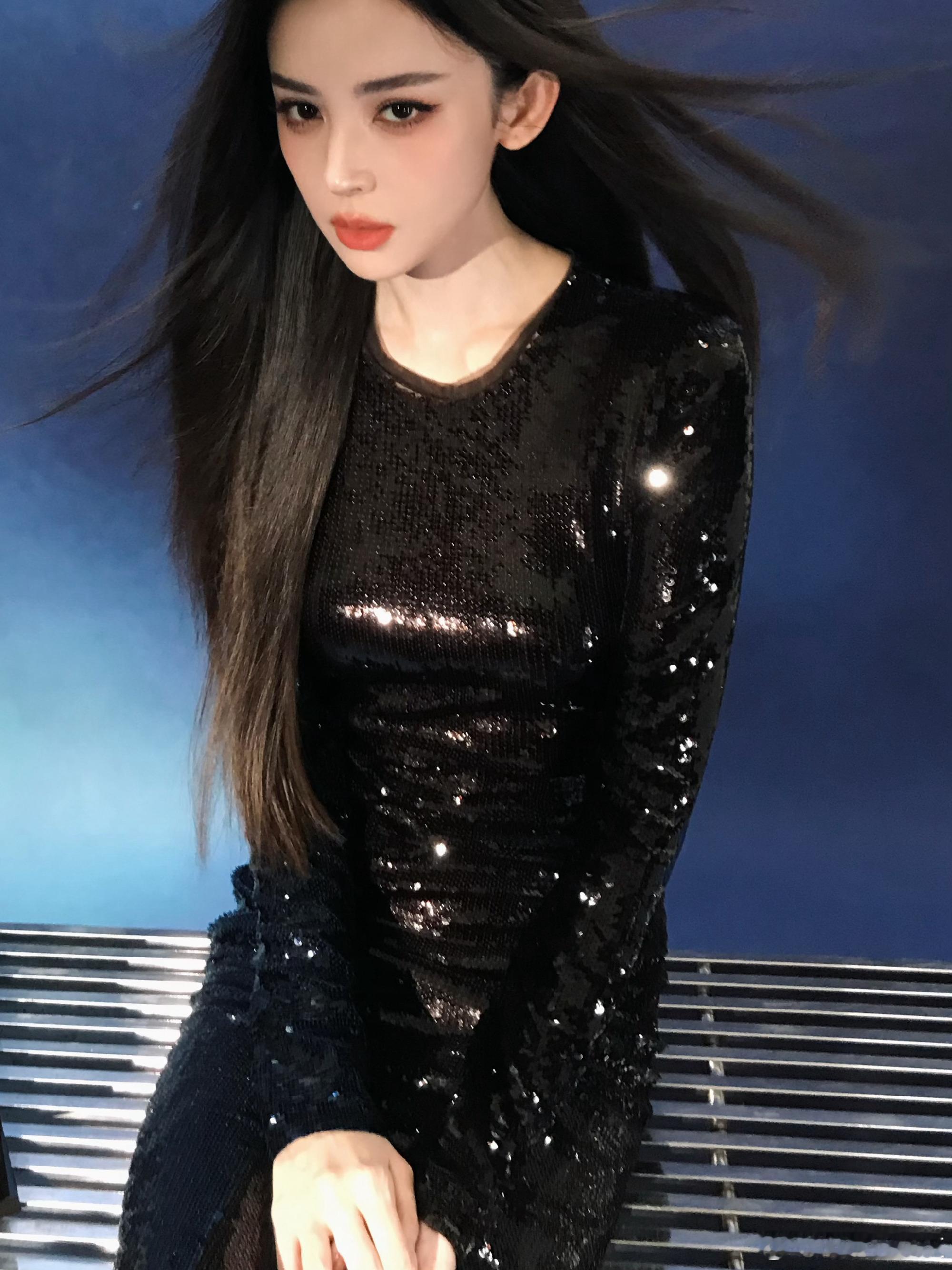 姐姐娜扎无处不在地散发魅力，真的太美啦娜扎姐姐太美了