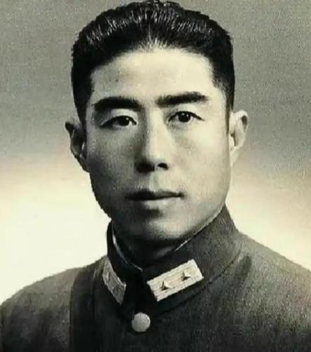 1944年，河南伊川，一个被全村人骂了半年的"大汉奸"，摆了一桌酒席请日军高官吃