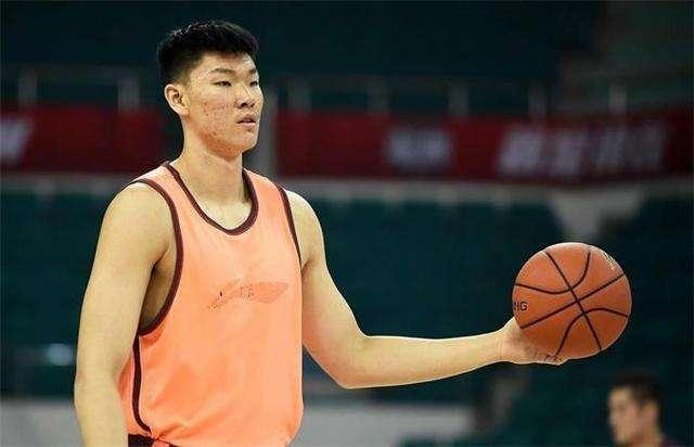 范子铭真的要加盟辽宁男篮？辽宁球迷认为，加入辽宁男篮没问题，但顶薪绝对不可能，辽