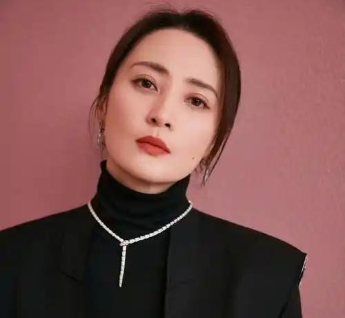 蒋勤勤一个镜头没拍，陈建斌一句话就替她推了？这事当年可太有说头了！咱就是