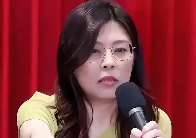 金门县长陈福海公开放话：金门全县上下，从老人到小孩，没一个人反对直通厦门机场的大