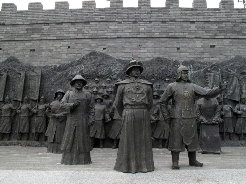 为啥一些人不喜欢清朝?关于一些人不喜欢清朝的原因，确实是一个涉及历史、文化、