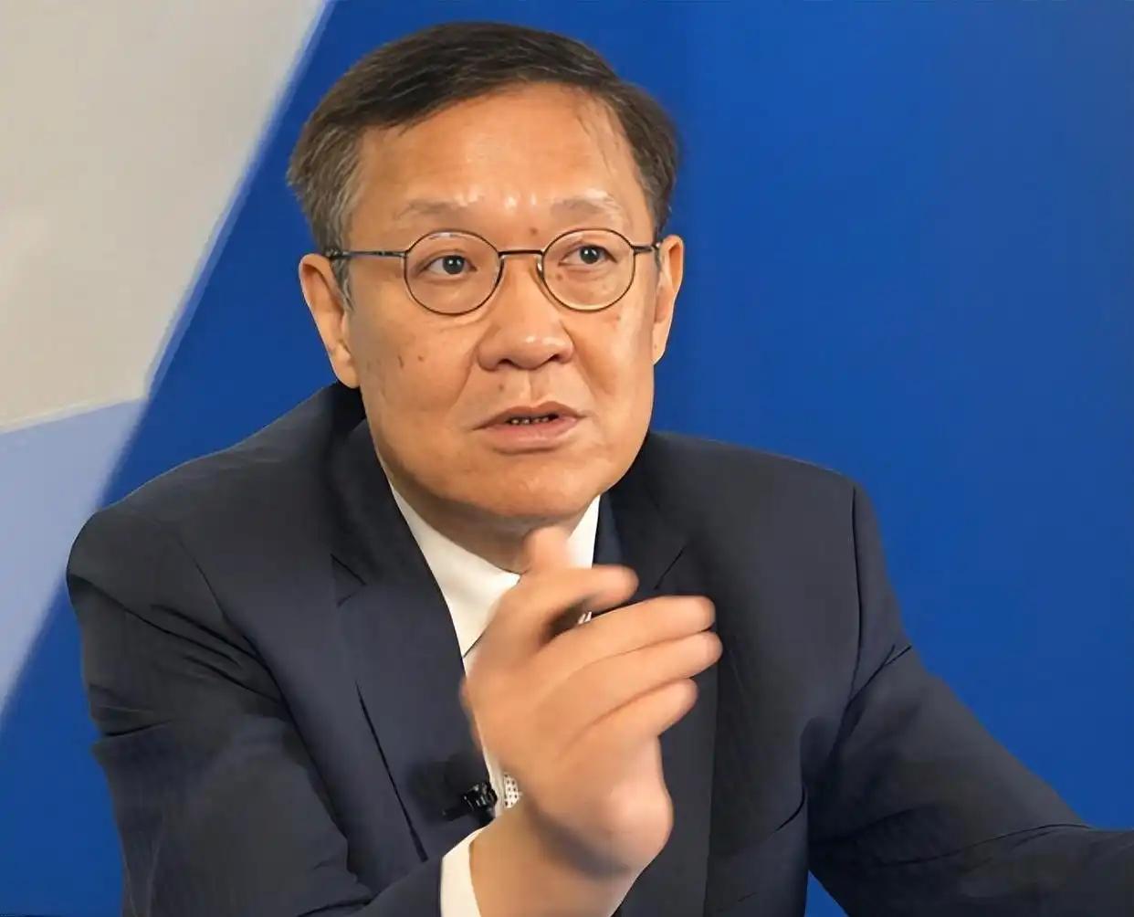 一场跨洋的政治作秀，硬生生逼出了岛内政坛的真实底色，韩国瑜赴美引发的种种波澜里，