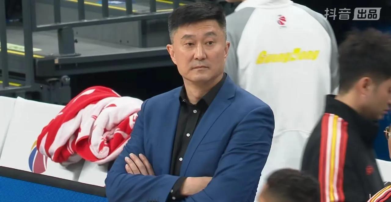 杜锋下了一盘大棋？广东战略性放弃排名，季后赛或有意避开强敌！华南虎的排名游戏