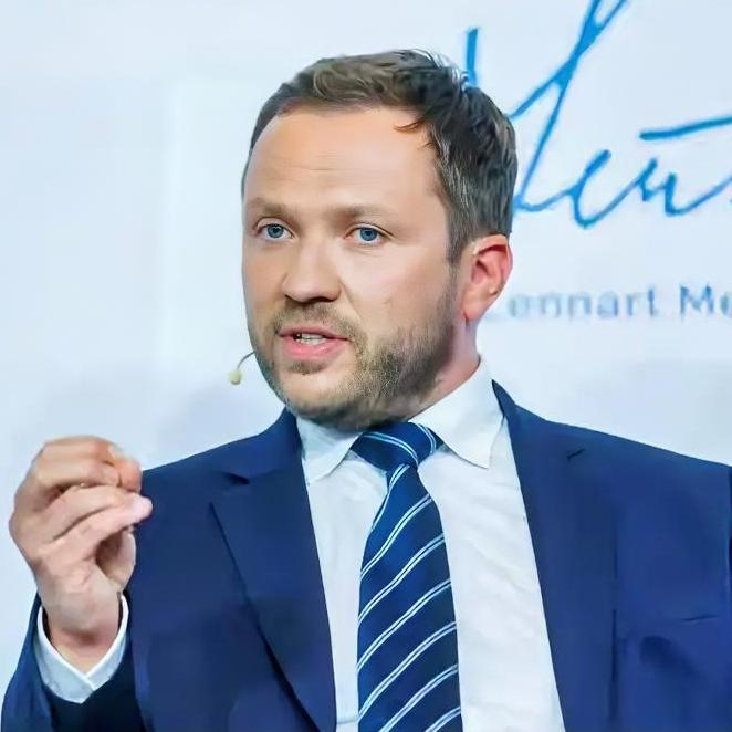 简直荒唐！爱沙尼亚这位所谓的外长查赫克纳，竟对普京说出如此嘲讽之语近日，查赫