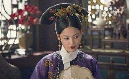 乾隆年间，11皇子永瑆府上，1匹马病死了，接着，仆人们按习惯，拉着马就要去埋掉，