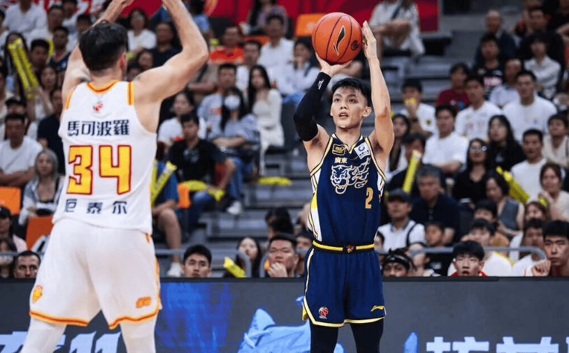 广东男篮分享对阵深圳前瞻: 上赛季交手2次, 球队保持全胜