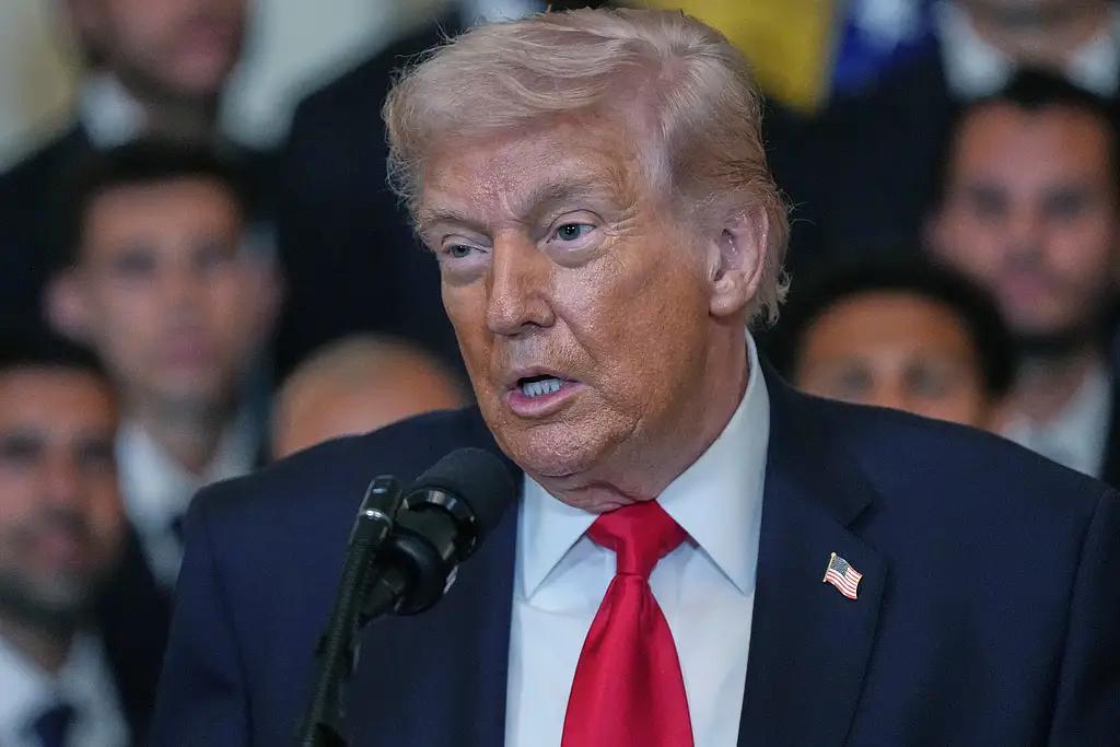 都是我的功劳！特朗普单方面宣称伊朗妥协特朗普3月7日在最新社交平台发文，直