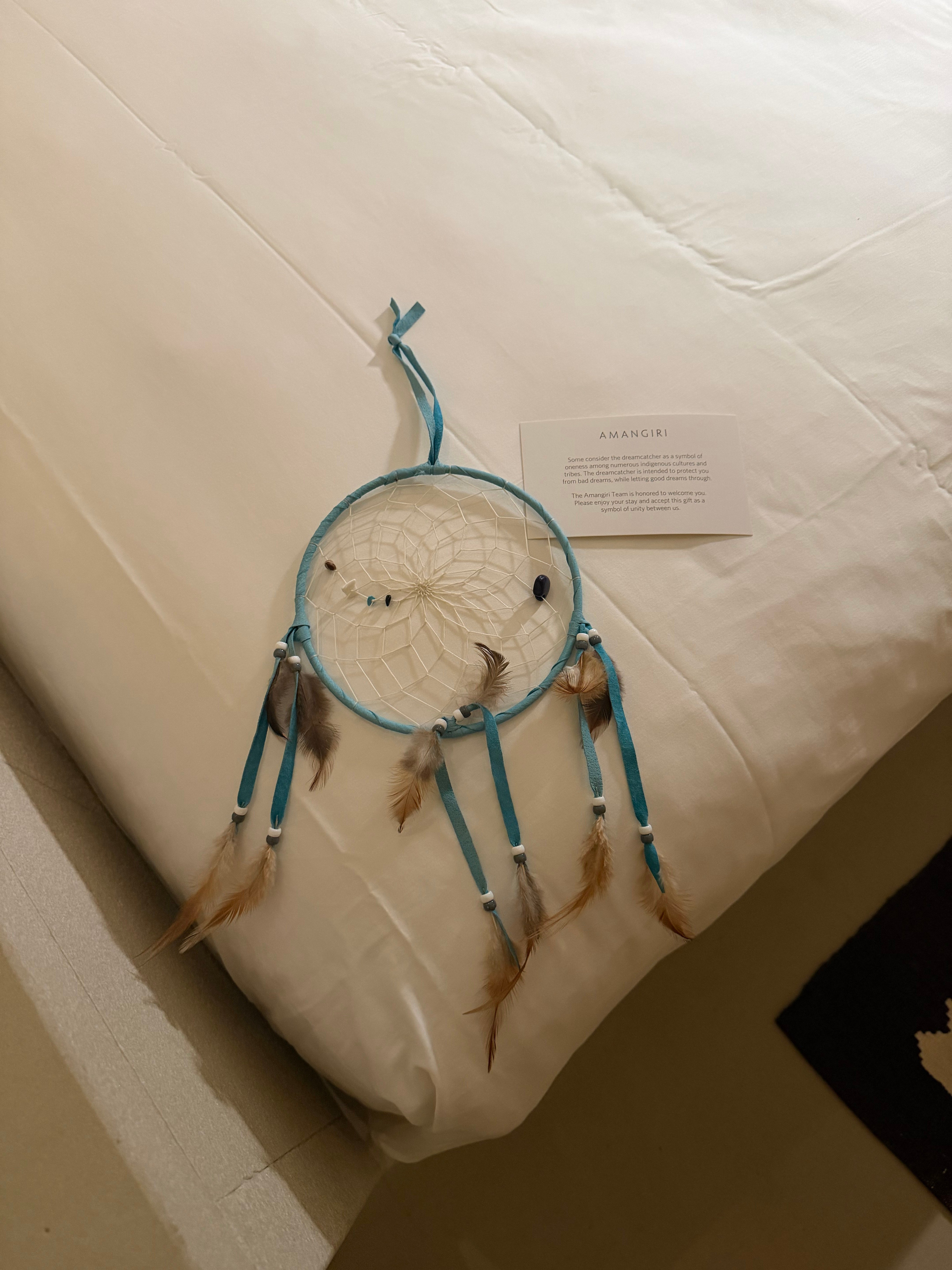 11个小时飞机转1个半小时飞机转4个半小时汽车终于到酒店了