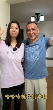 35岁广东江门娃娃脸女子相亲看上53岁拥有三套房产的苏州气质大叔，坦言“我就喜欢