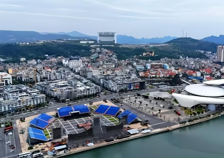 越南国会8月24日通过决议，增设广宁和北宁为直辖市，越南直辖市总数由此增至9个。
