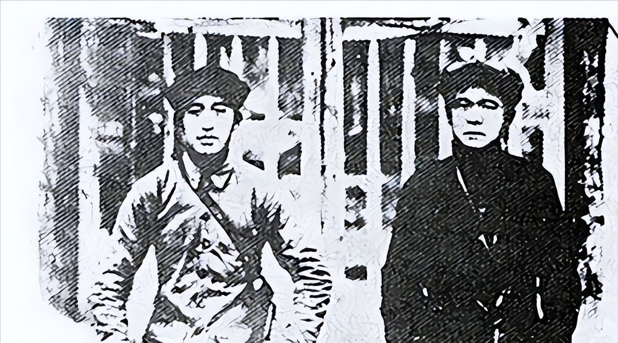 1934年，韩先楚打了胜仗后，可就因弄丢200多银元，被撤职，红25军政委吴焕先