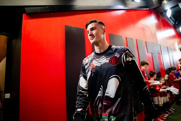 舍伍德: 谢什科只是曼联一众根本不配为球队出战的球员之一