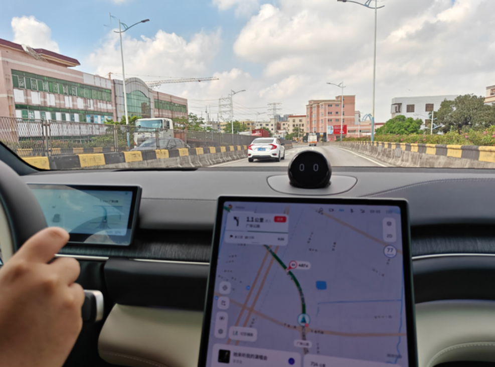 油电对决：航海家VS新es6试驾体验林肯的4s店还挺大的，车也摆得很整齐。