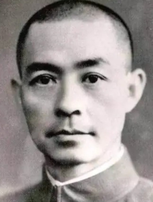 1939年，张自忠尖刀队，夜袭了在南京大屠杀中作恶的13师团，看到穿着裹裆布的男