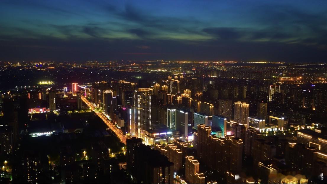 【凤城五路的价值回归：招商蛇口“小面积高端化”引发的板块聚变】西安的城市发展，