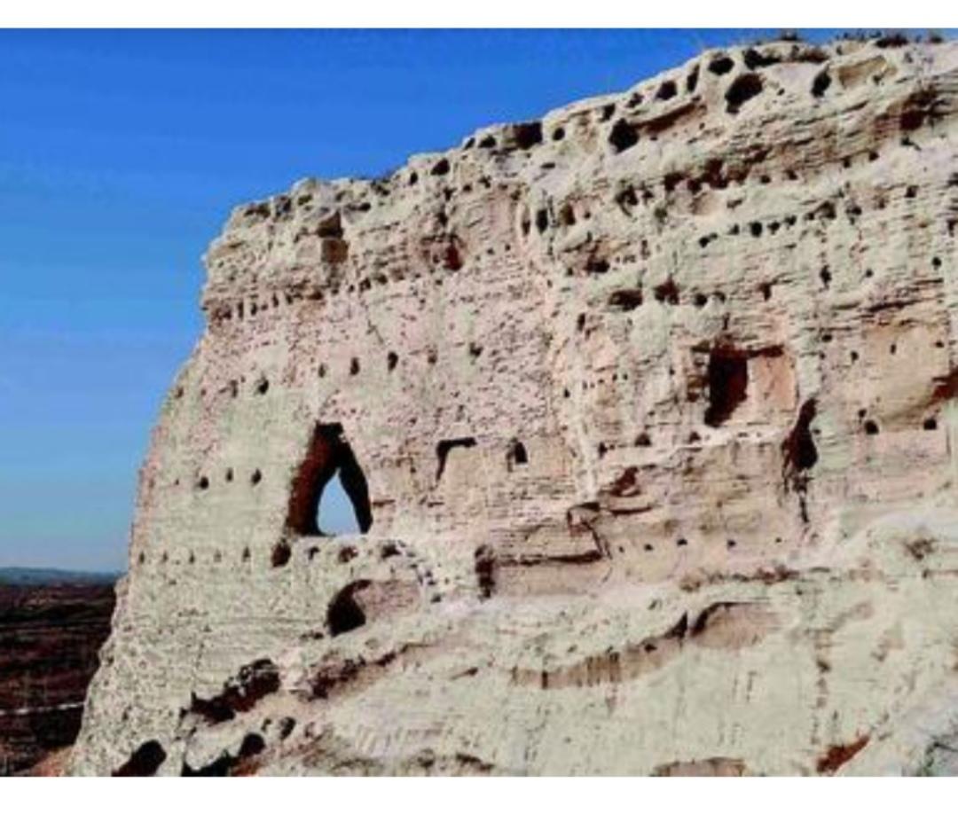 在那段烽火连天、英雄辈出的三国乱世，少有人能像赫连勃勃那样，既是令人畏惧的反派角