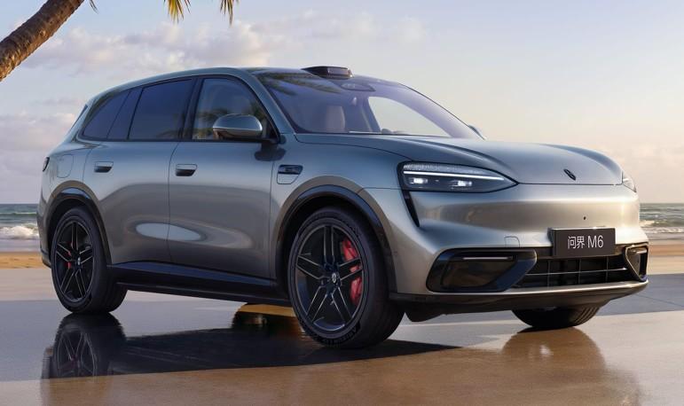 问界M6今天正式开启预售了，增程版26.98万起，纯电版28.98万起。这个价格