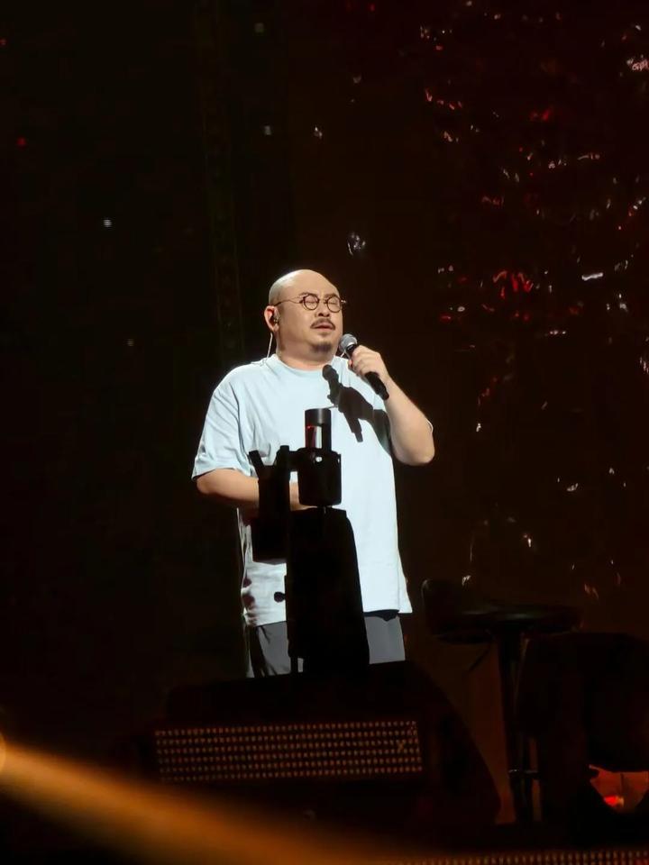 大家发现没有，刀郎的成功，李宗盛的成功，都有一个共同点，那就是：长期