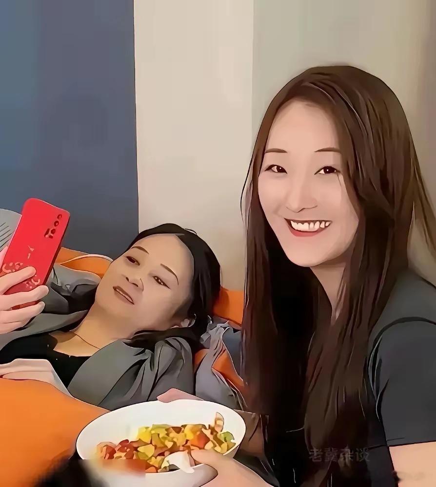 陈亚楠的二婚对象是体制内的，对方父母还是做生意的，没结过婚，也没有孩子。陈亚楠这