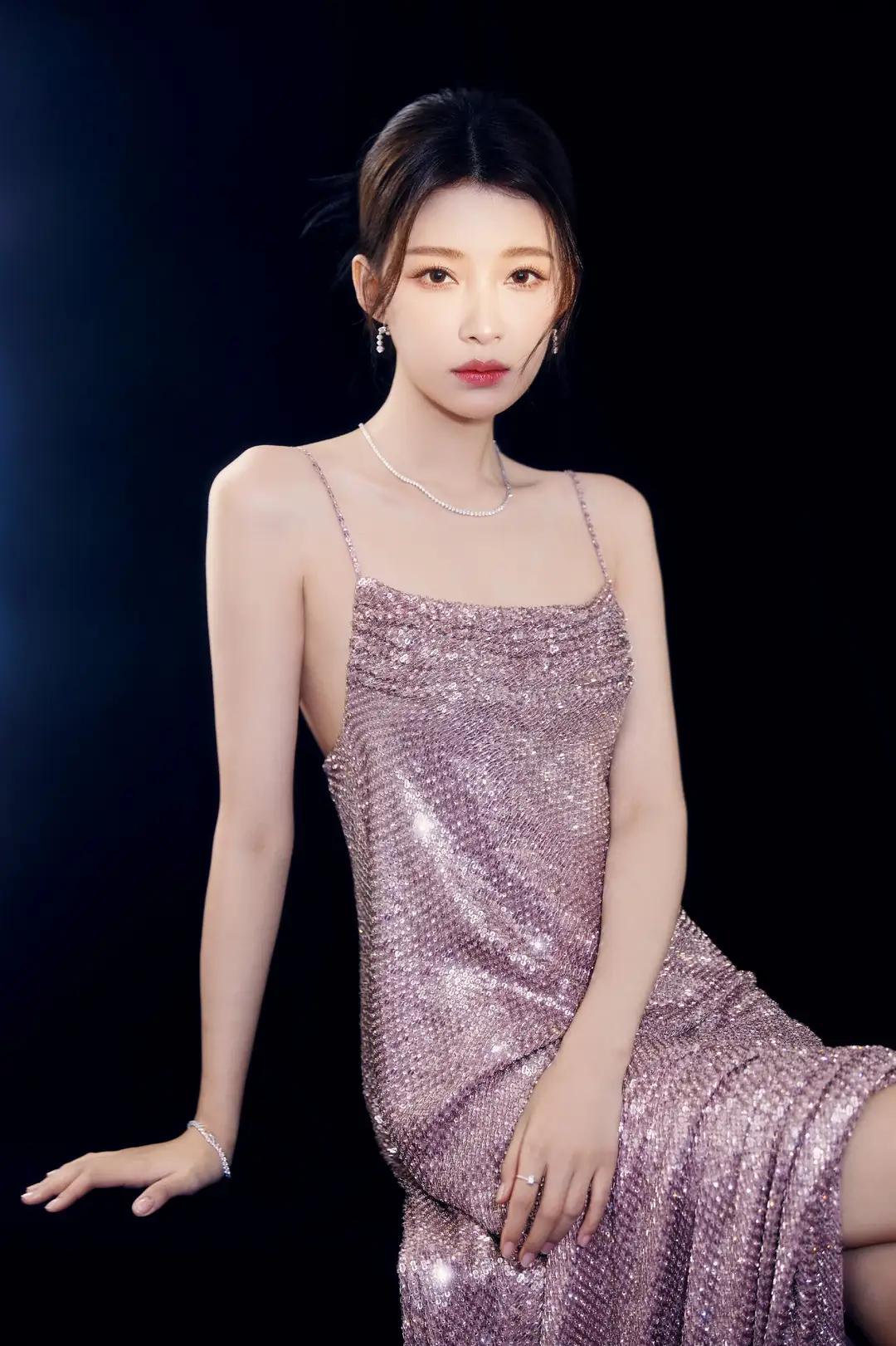 哪些人可以称得上女神?女明星孙怡完美身材女神