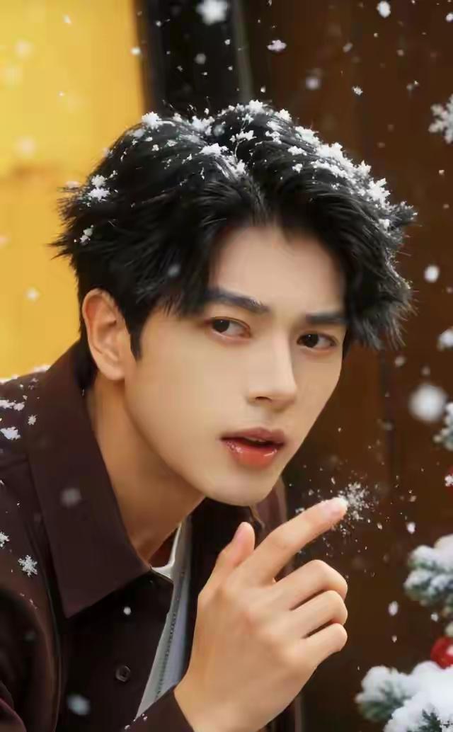 短剧圈顶流瓜：张翅断层杀疯，梁思伟突然收手，陈添祥赚麻了！家人们谁懂啊！2