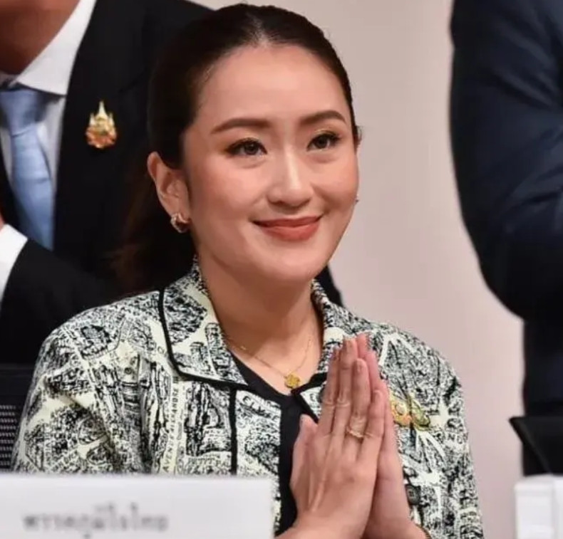 佩通坦可能要面临3个窘境：1、辞职：虽然她已经做出了解释，并道歉。但好像大家