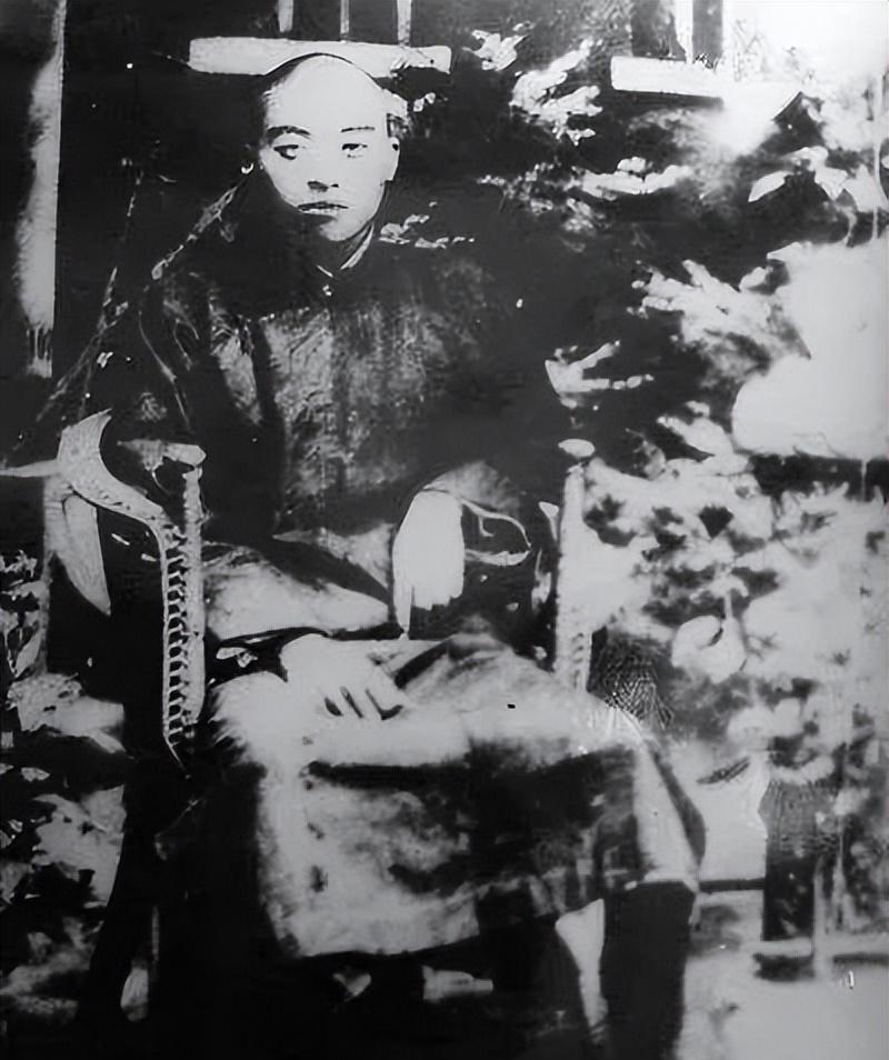 杨靖宇后人现状：妻被日军迫害致死，儿37岁因公殉职，留下5子女1929年春，组