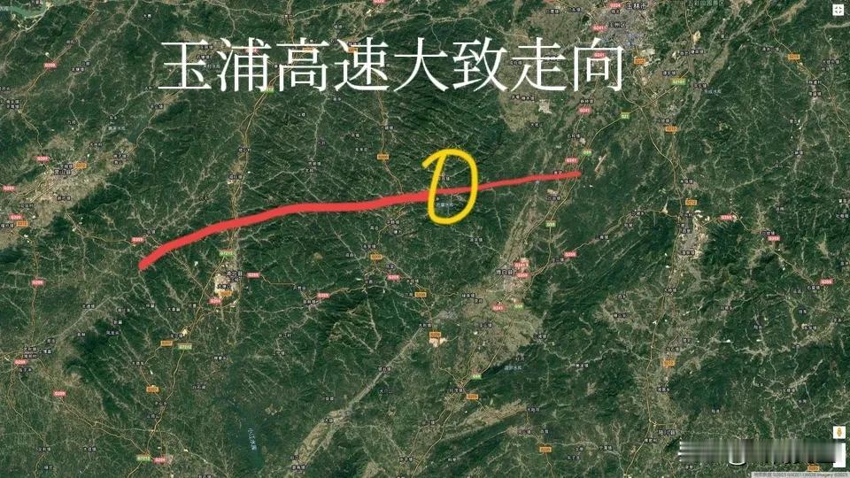 没想到身处六万大山的双凤镇居然也准备可以通高速了。双凤美景世界发现得太快了
