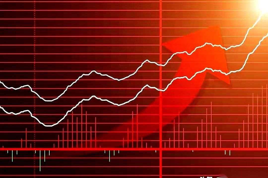 清晨，手机屏幕亮起，推送标题晃得人眼疼：**“阿朗最大石化基地，炸了！”**你