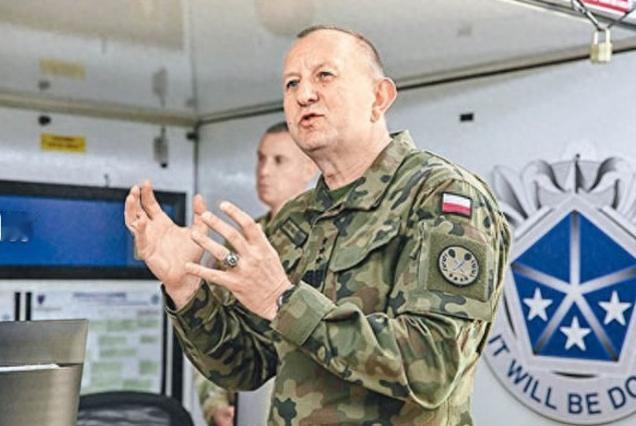 东欧这局势是要上天啊，波兰一位前军方大佬直接跟俄罗斯叫板，放话300公里内全烧9