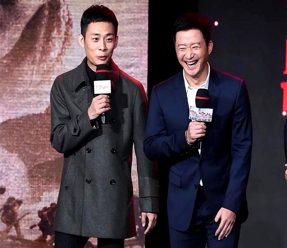 吴京问片酬，张译报了个价，吴京懵了。几亿投资的大片，吴京一个电话打给张译：