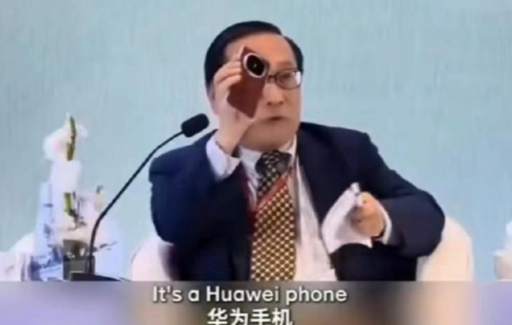 西方代表叫板高志凯，没成想被高志凯一个动作收拾的服服帖帖......202