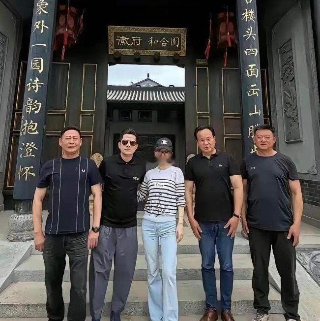 方媛的舅舅，还是有点钱的