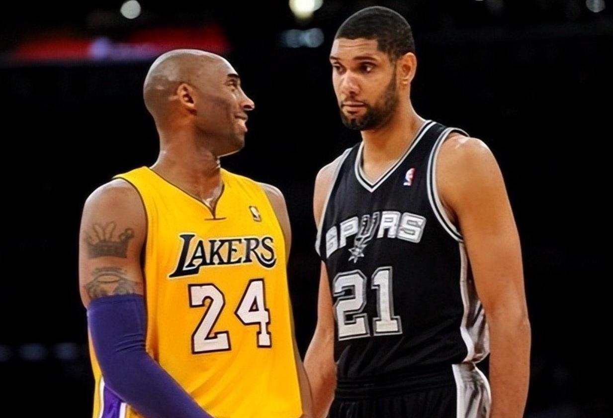 为什么波波维奇说科比是打马刺的MVP？ 99年，马刺4-0湖人邓肯：场均2