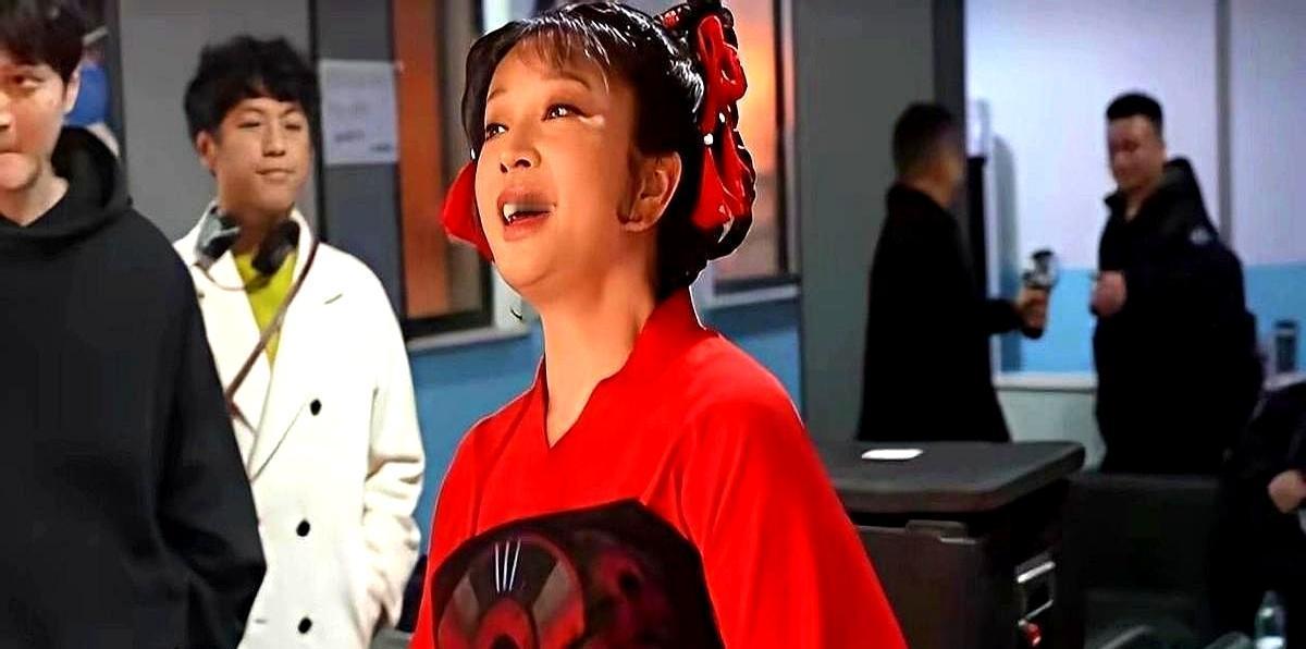 斯琴高娃差点掀了桌子。刘晓庆亲口捅出的内幕，拍摄《武则天秘史》时，一位年轻女演