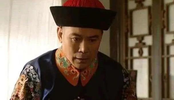 1672年，康熙的后宫里添了个儿子，取名胤禔。他是皇帝诸子中最早站稳脚跟的一个，