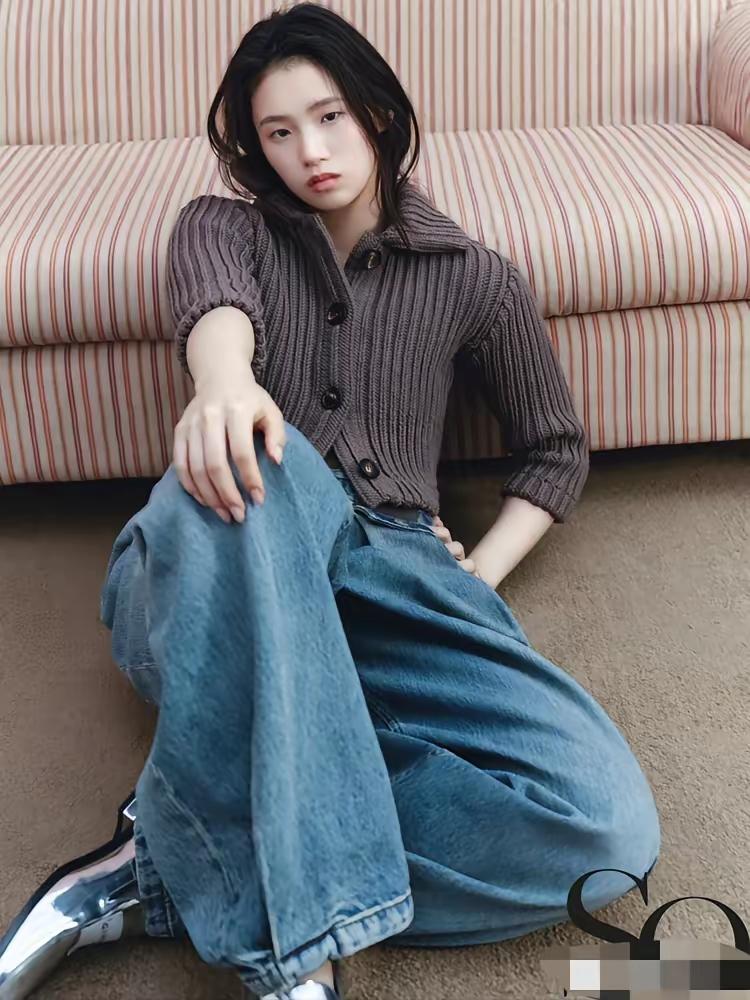 陈芋汐的图片是真人照片，全红婵的图片是粉丝P图成的照片，全红婵喜欢自由就是不安粉