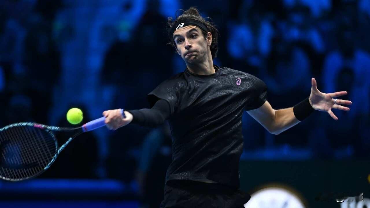 排名今年ATP、WTA年终前10位的球员中，穆塞蒂竟然是其中唯一的一位今年没有冠