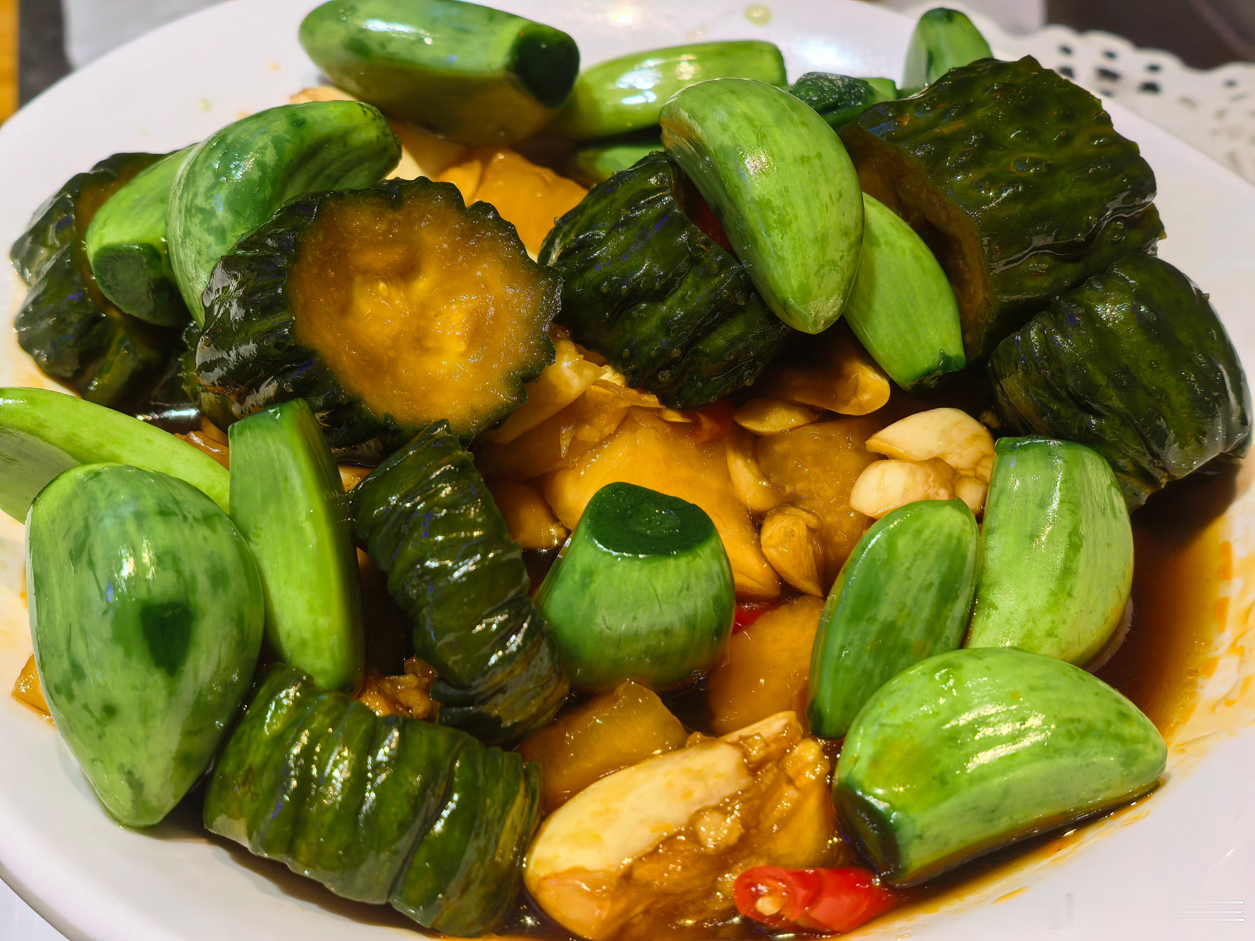 到北京第一顿饭，没有吃上老北京铜锅涮肉，吃了一顿东北铁锅炖大鹅那么今天晚上去哪里